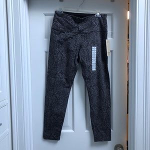 Knit lizard print leggings